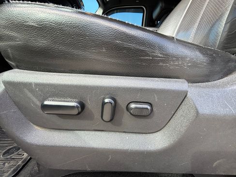 Used 2012 Ford F350 Lariat w/ Lariat Ultimate Pkg image 8