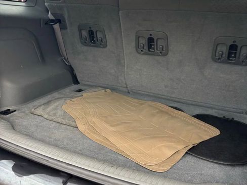 Used 2005 Jeep Liberty Renegade image 43