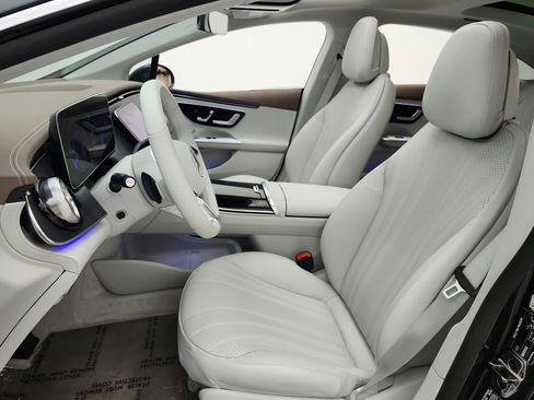 Certified 2023 Mercedes-Benz EQE 500 4MATIC Sedan image 15