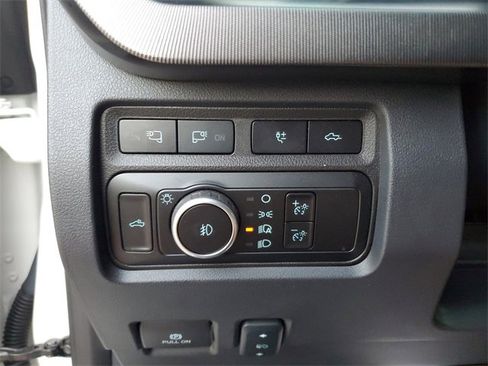 Used 2023 Ford F250 Platinum w/ Tremor Off-Road Package image 30