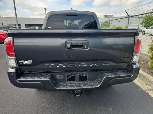 Used 2021 Toyota Tacoma TRD Off-Road w/ Technology Package AWD/4WD image 6