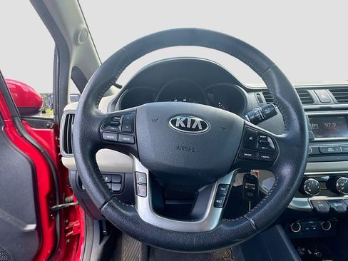 Used 2013 Kia Rio EX w/ Convenience Pkg FWD image 11