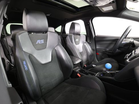 Used 2017 Ford Focus RS AWD/4WD image 24