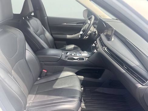 Used 2023 INFINITI QX60 Luxe w/ Performance Audio Package AWD/4WD image 14
