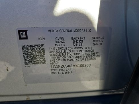 Used 2021 Chevrolet Bolt Premier image 24