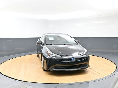 Used 2022 Toyota Prius LE image 4