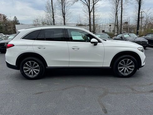 Used 2026 Mercedes-Benz GLC 300 4MATIC image 2