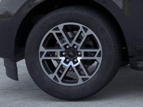 New 2025 Ford Expedition Active image 19