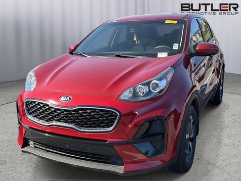 Used 2020 Kia Sportage LX image 3