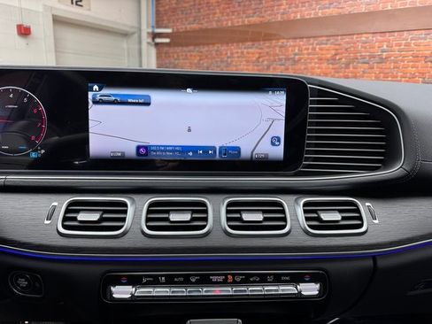 New 2026 Mercedes-Benz GLS 450 4MATIC image 18