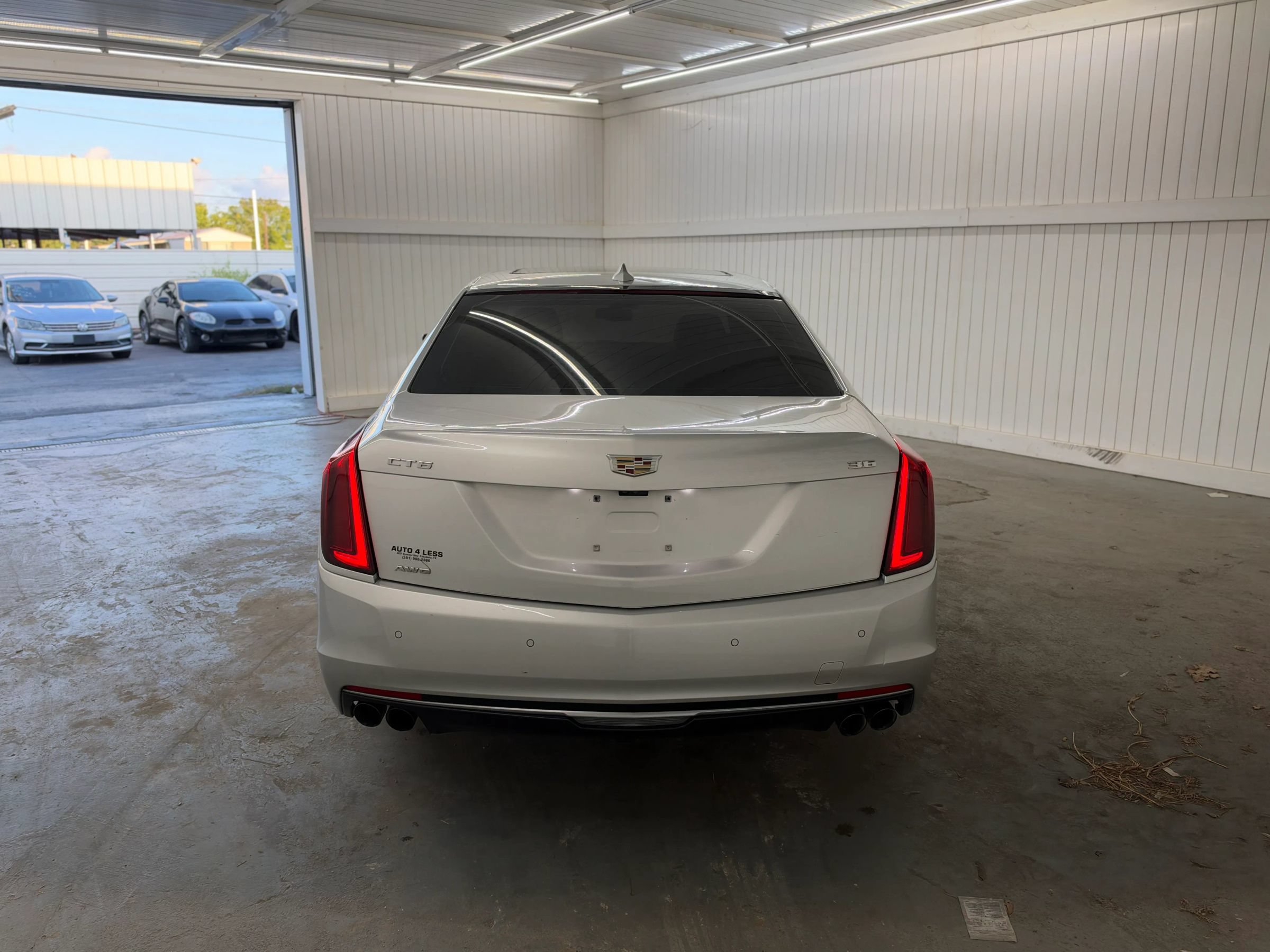 Used 2018 Cadillac CT6 Luxury AWD/4WD image 6