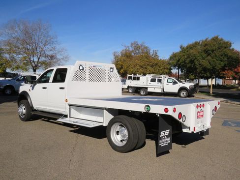 New 2023 RAM 4500 Tradesman w/ Chrome Appearance Group RWD image 2