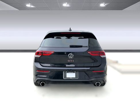 Used 2022 Volkswagen GTI Autobahn image 10