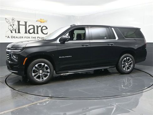 New 2025 Chevrolet Suburban LS image 11