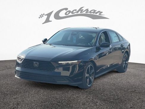 Used 2024 Honda Accord Sport image 3