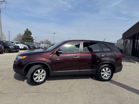 Used 2013 Kia Sorento LX image 4
