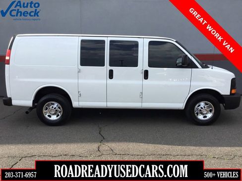 Used 2014 Chevrolet Express 2500 RWD image 1