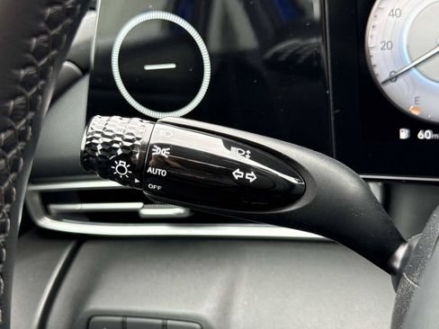 Certified 2021 Hyundai Elantra Limited FWD image 11