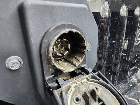 Used 2021 Ford F250 Lariat w/ Chrome Package image 29