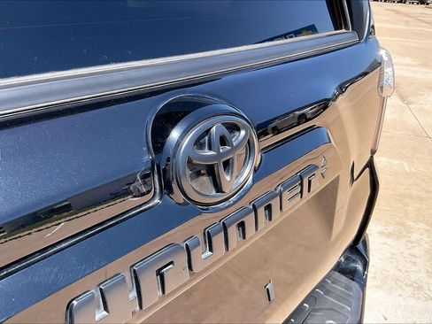 Used 2022 Toyota 4Runner Trail Special Edition AWD/4WD image 30