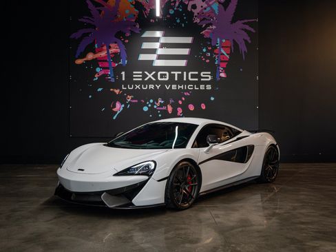 Used 2017 McLaren 570S Coupe RWD image 4