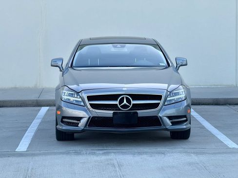Used 2012 Mercedes-Benz CLS 550 4MATIC image 2