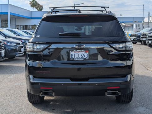 Certified 2021 Chevrolet Traverse Premier w/ Redline Edition FWD image 9