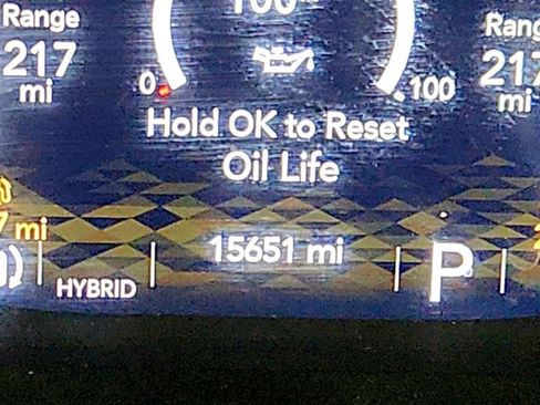 Used 2025 Jeep Wrangler Unlimited Sahara w/ Safety Group AWD/4WD image 14