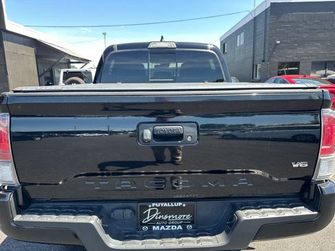 Used 2021 Toyota Tacoma TRD Off-Road AWD/4WD image 24