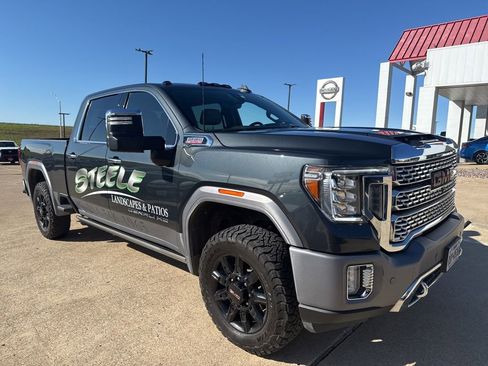 Used 2022 GMC Sierra 2500 Denali w/ Denali Ultimate Package image 3