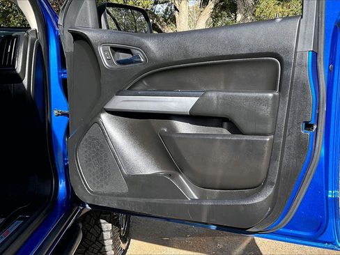 Used 2019 Chevrolet Colorado ZR2 image 25