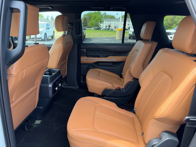 Used 2024 Ford Expedition Max Platinum AWD/4WD image 24