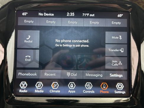 Used 2020 Jeep Cherokee Limited AWD/4WD image 9