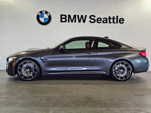 Used 2018 BMW M4 Coupe RWD image 4