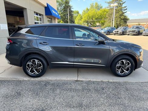Used 2023 Kia Sportage LX AWD/4WD image 9