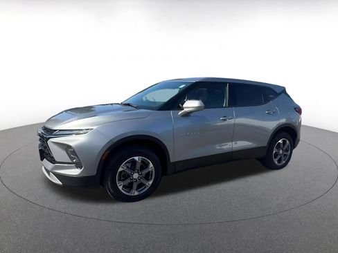 Used 2025 Chevrolet Blazer LT FWD image 8