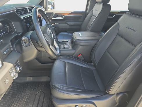 Used 2024 GMC Sierra 2500 Denali w/ Denali Reserve Package image 18