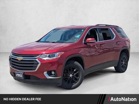 Used 2020 Chevrolet Traverse LT FWD image 1