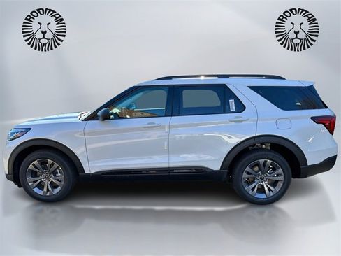 New 2026 Ford Explorer Active image 8