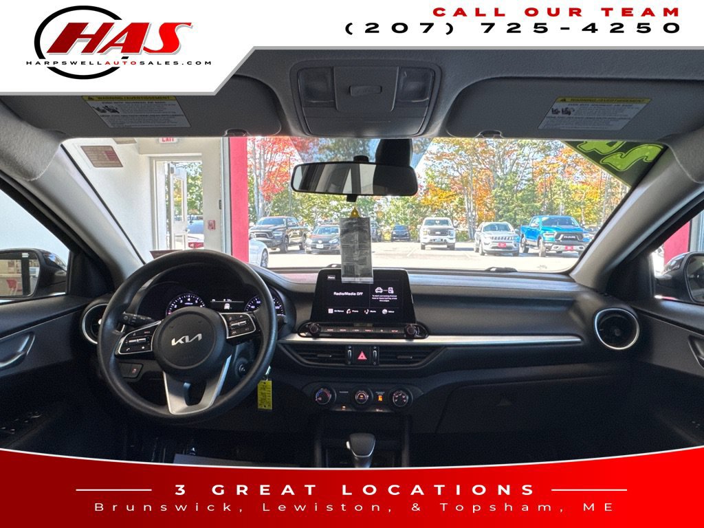 Used 2024 Kia Forte LXS FWD image 12
