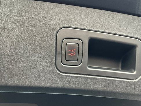 Used 2018 Tesla Model S 75D AWD/4WD image 31