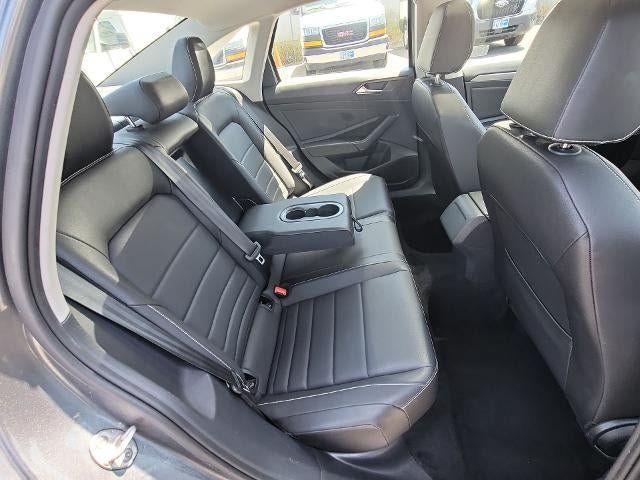 Used 2024 Volkswagen Jetta SE FWD image 25