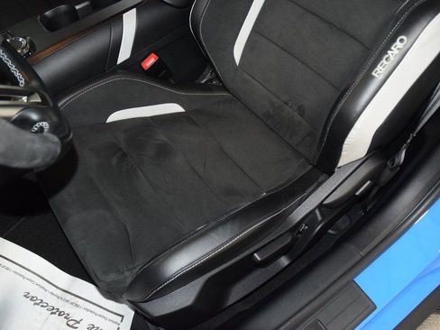 Used 2022 Ford Mustang Shelby GT500 w/ Technology Package image 42