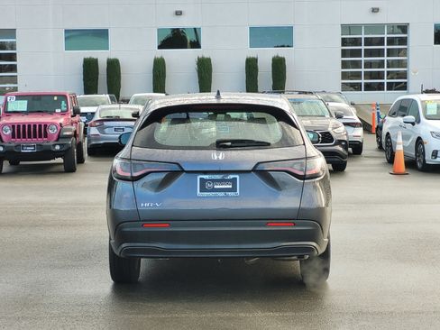 Certified 2024 Honda HR-V LX image 6