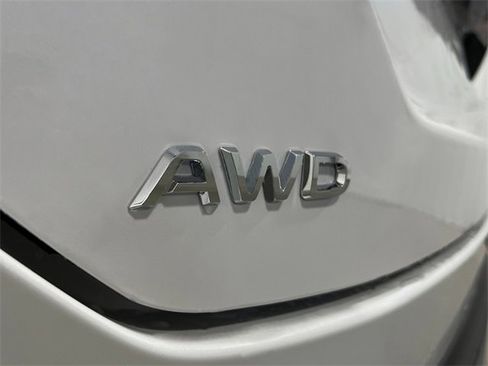 Used 2025 Honda Pilot EX-L image 5