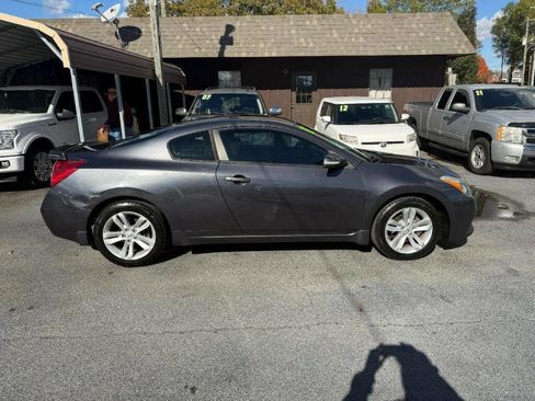 Used 2011 Nissan Altima 2.5 S w/ 2.5S Premium Pkg image 3