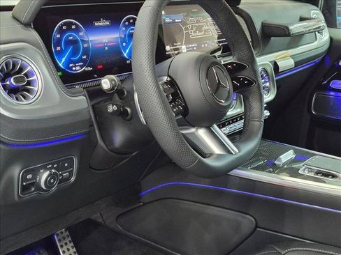 New 2027 Mercedes-Benz G 580 e image 3