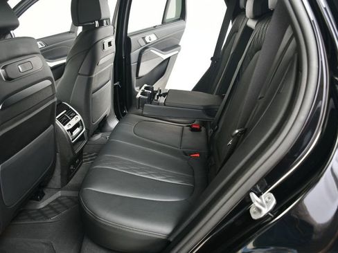 Used 2025 BMW X5 xDrive40i w/ Executive Package image 36