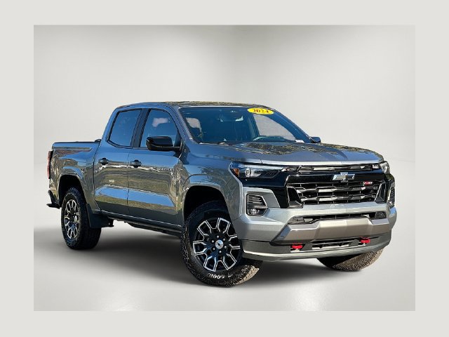 Used 2024 Chevrolet Colorado Z71 w/ Z71 Convenience Package 2 AWD/4WD image 1