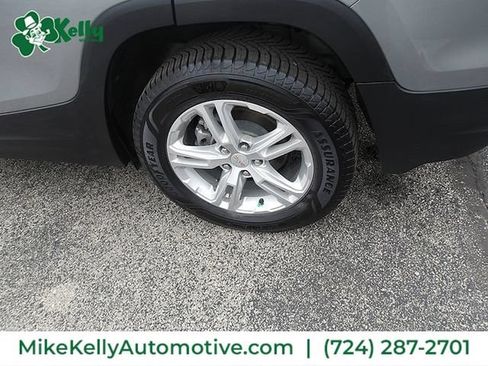 Used 2023 GMC Terrain SLE w/ Driver Convenience Package AWD/4WD image 22